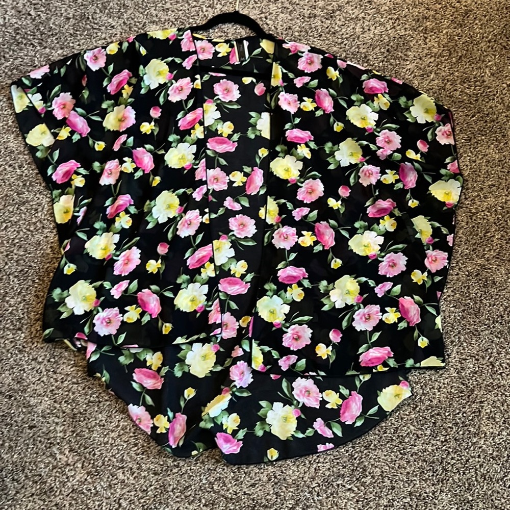 Wish, Medium, Flower Print Kimono